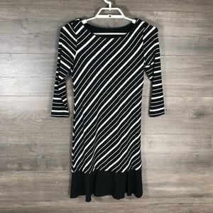White House Black Market Women’s 3/4 Sleeve Stripe Flounce Chemise Dress